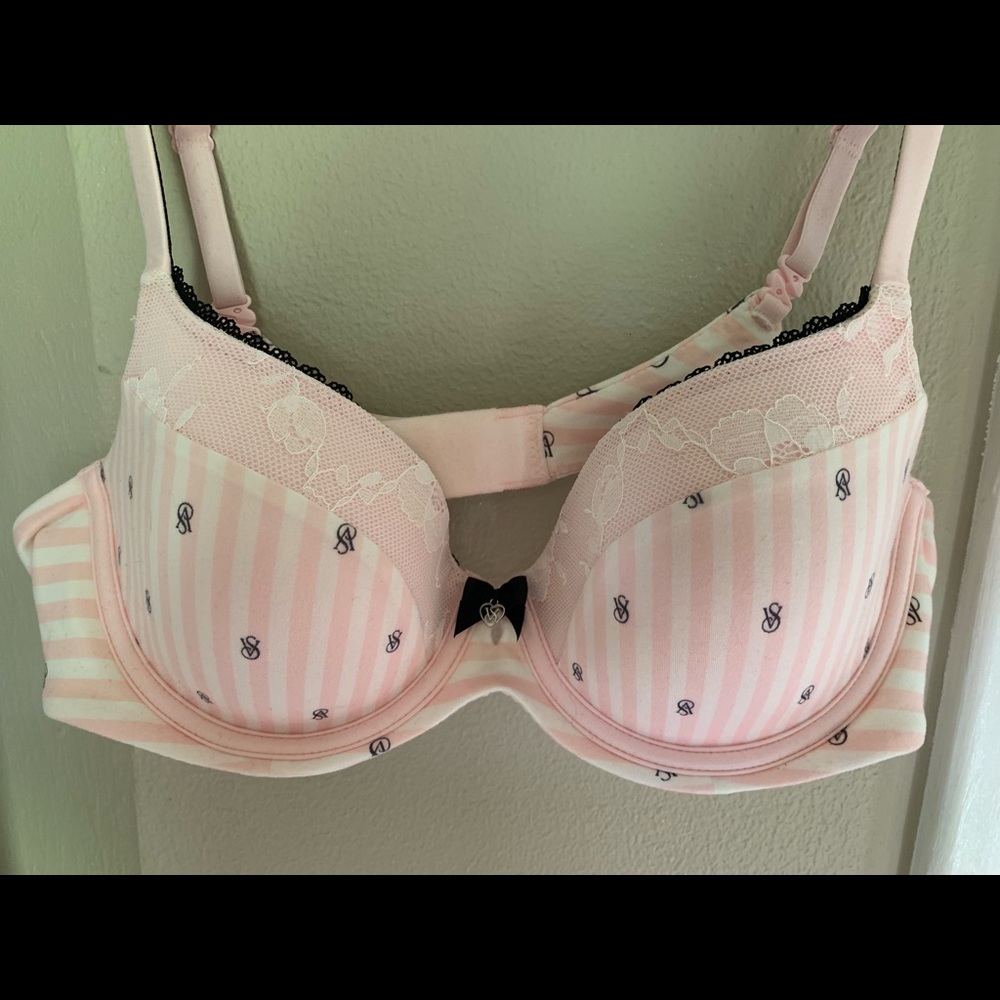 Victoria’s Secret Body by Victoria Lined Demi. 36B